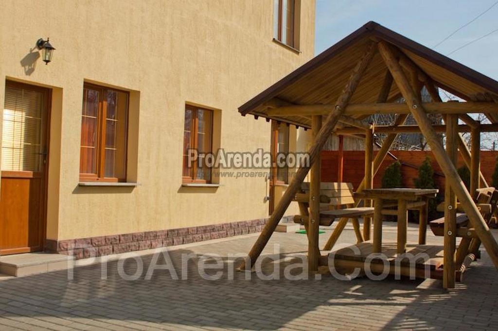 Raubichi Hotel Exterior photo
